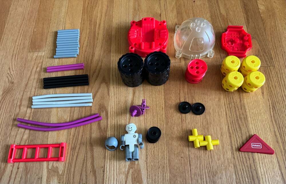 Vtg 1995 Playskool Tinkertoy Space Explorer Set Building Toy w/Instructions